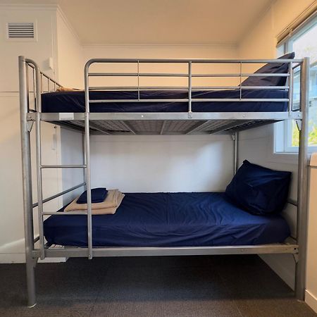 Waiheke Backpackers Hostel Onetangi Екстер'єр фото