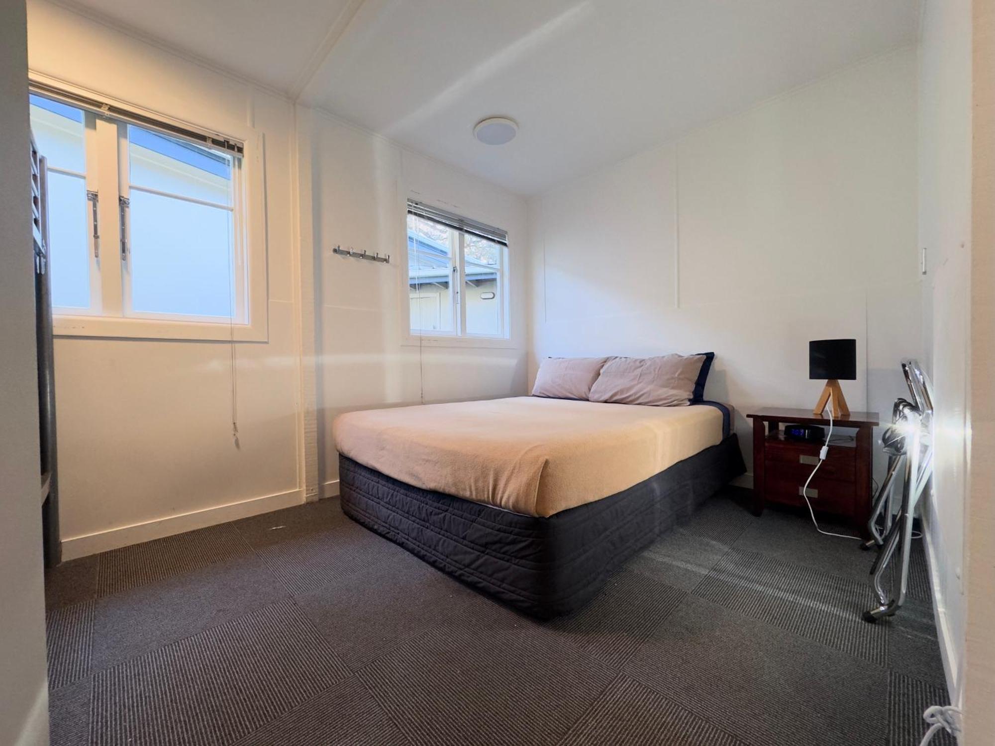 Waiheke Backpackers Hostel Onetangi Екстер'єр фото