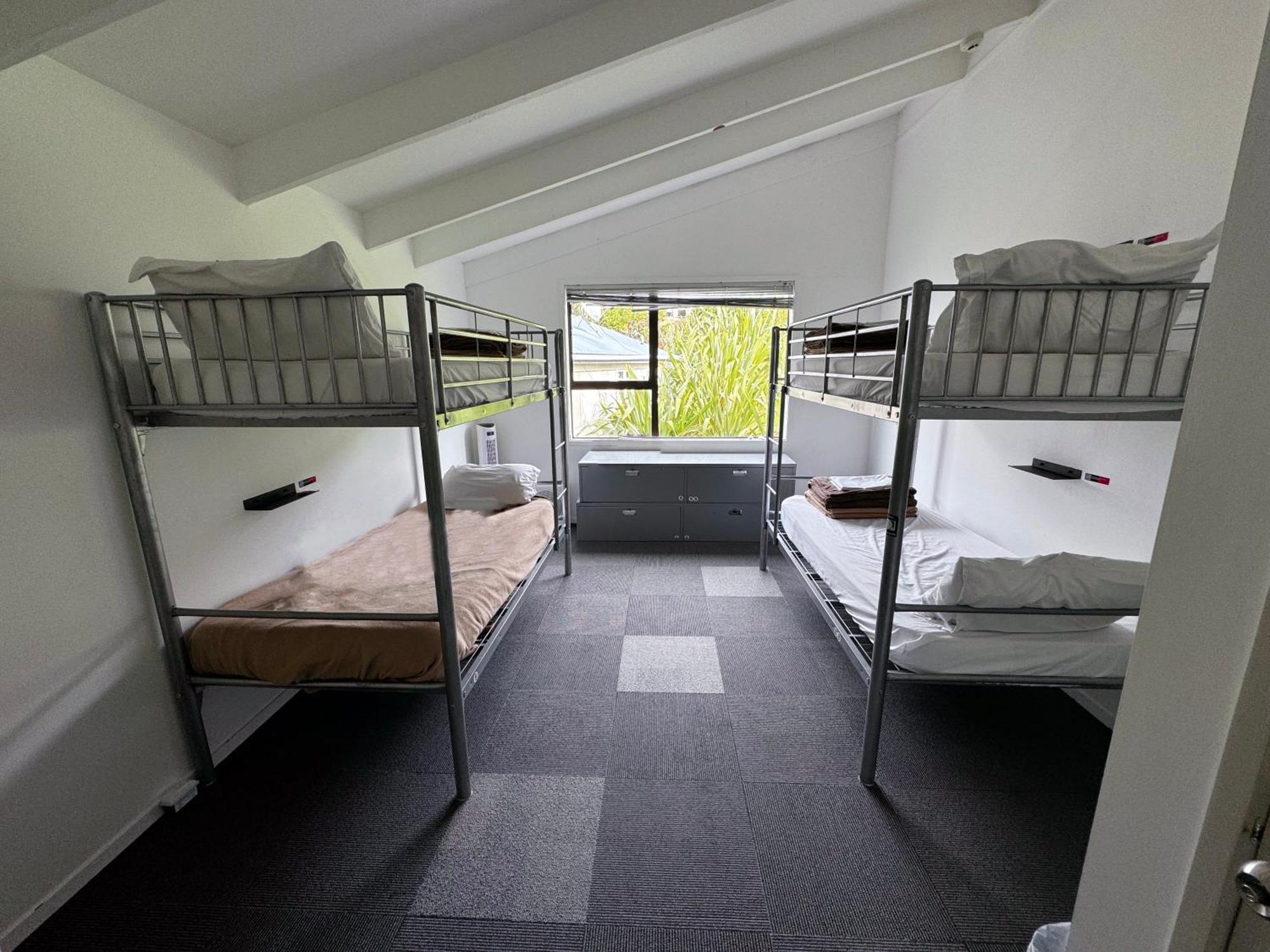Waiheke Backpackers Hostel Onetangi Екстер'єр фото